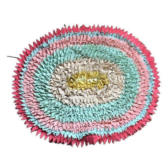 VTG Handmade Multicolored Polyester Fabric Scrap 30x24" Oval Funky Rug Unisex - Picture 1 of 9